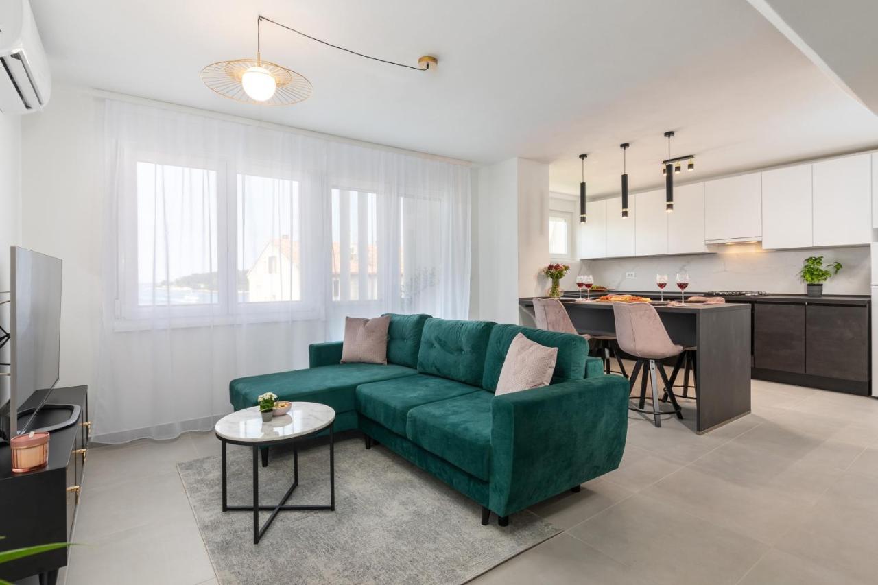 Ampelea Apartment Ровинь Экстерьер фото