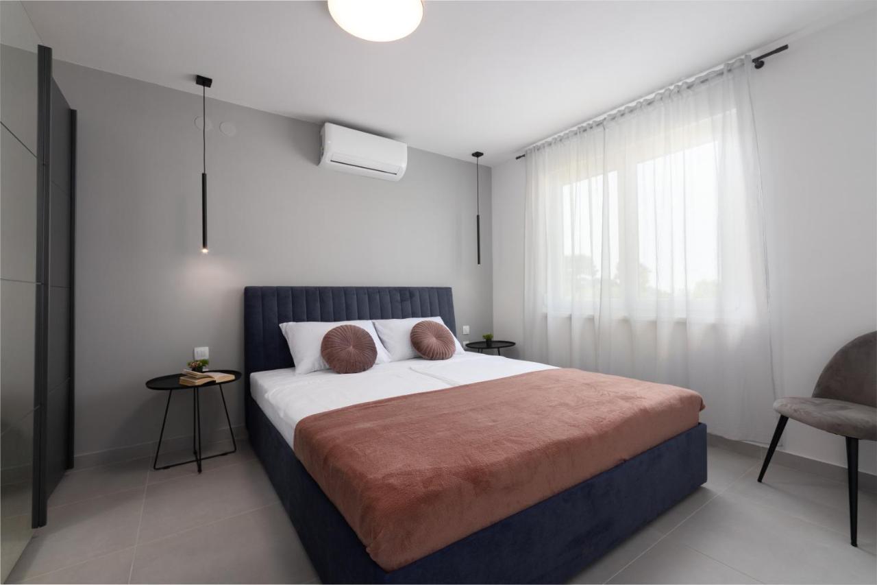 Ampelea Apartment Ровинь Экстерьер фото
